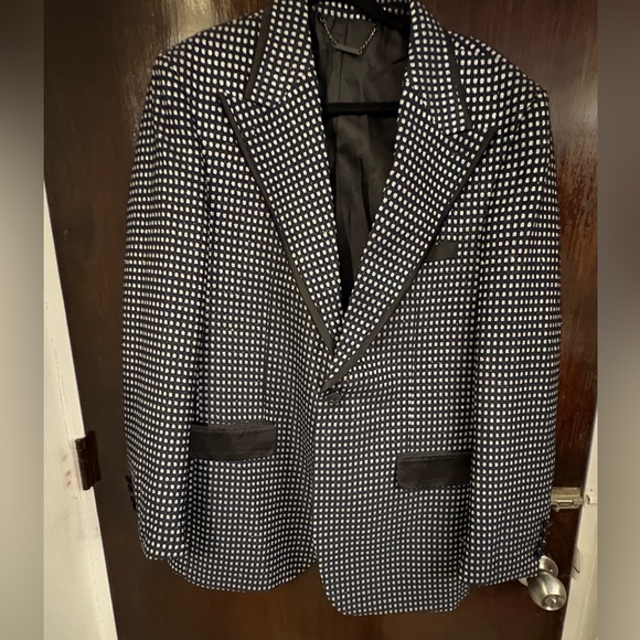 Barabas NWT Black & White Dot-Pattern Sport Coat with Contrast Trim. Size 44R.